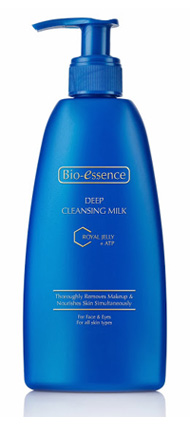 รูปภาพของ Bio-Essence Deep Cleansing Milk Royal Jelly with ATP 200ml.